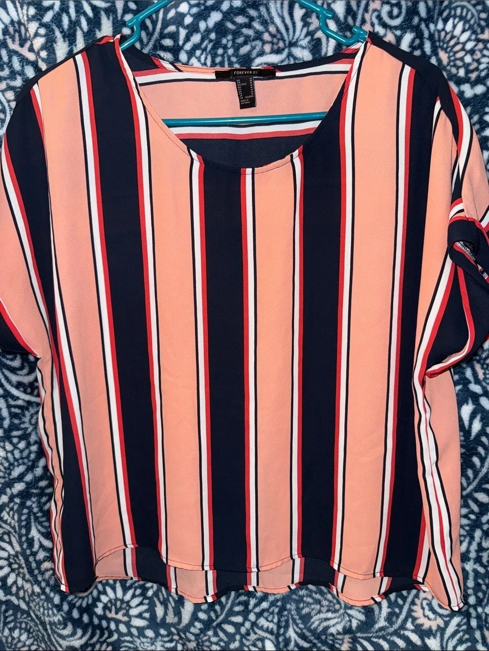 Forever 21 Striped Blouse in Pink & Blue Size Small Like New
